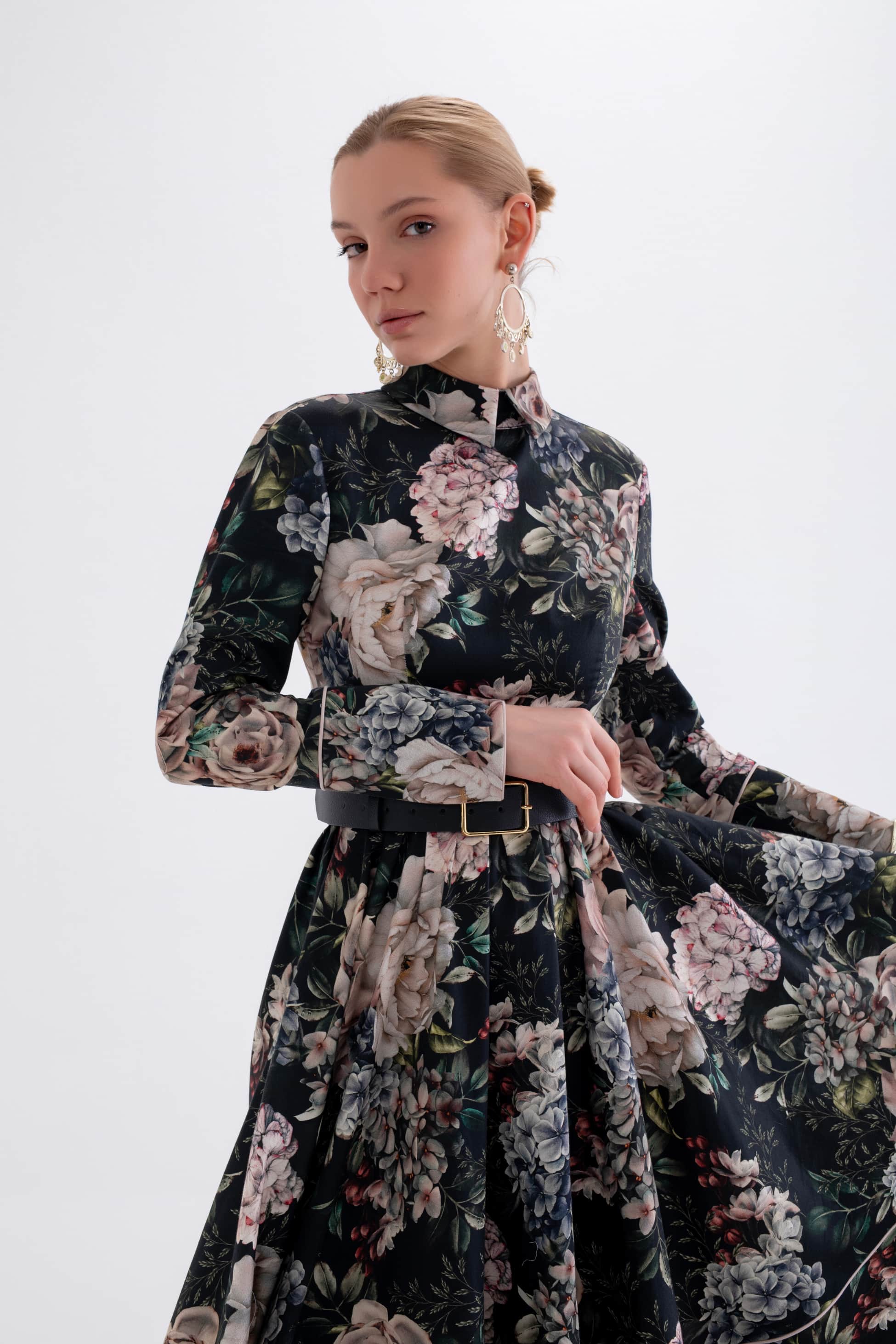 Peony Noire Siyah Çiçekli Kloş Elbise