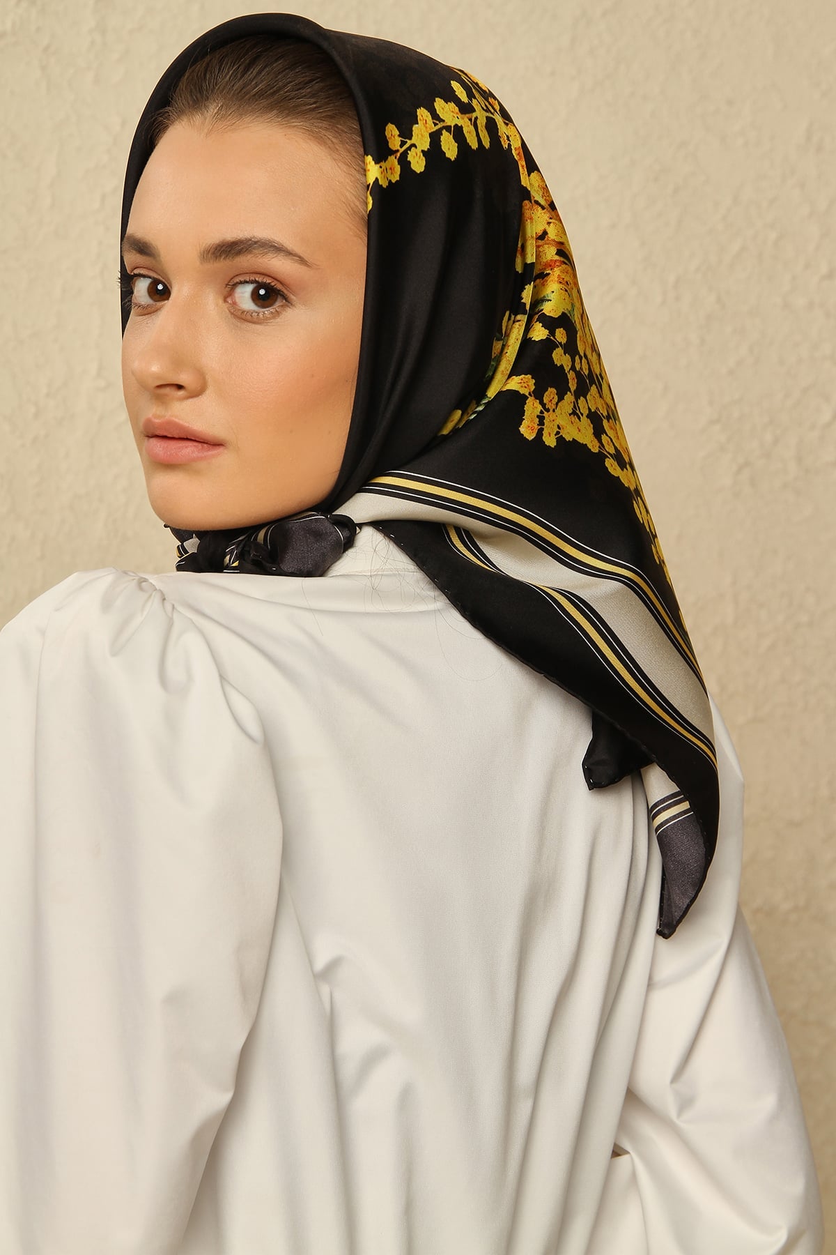 Mimosa Eşarp